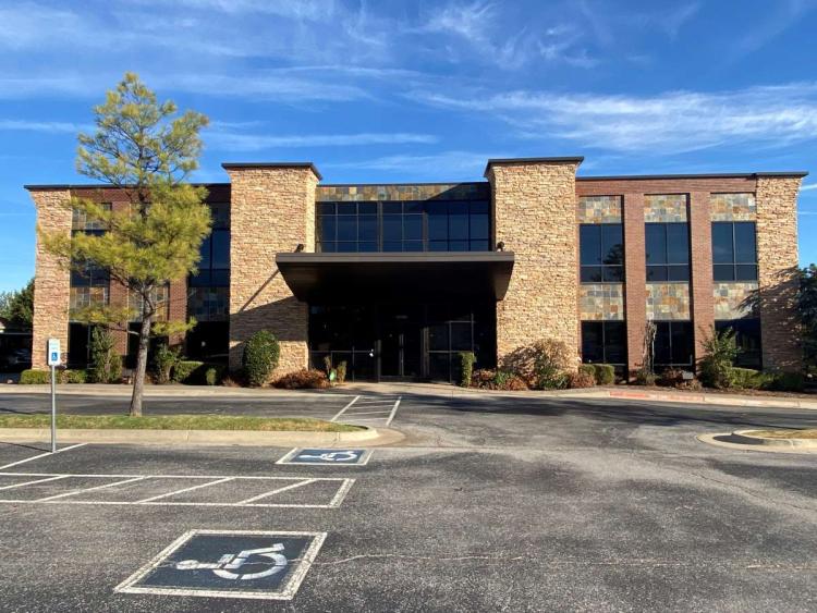Memorial Plaza office space for lease Oklahoma City, OK exterior 2